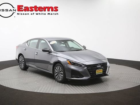 Used 2024 Nissan Altima 2.5 SV AWD/4WD image 50