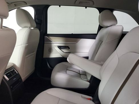 Certified 2025 MAZDA CX-90 3.3 Turbo w/ Premium Plus Pkg image 12