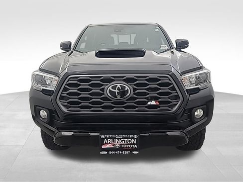 Used 2022 Toyota Tacoma TRD Sport image 10