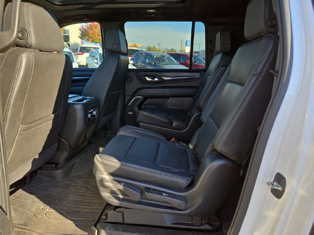 Used 2021 GMC Yukon XL Denali AWD/4WD image 31