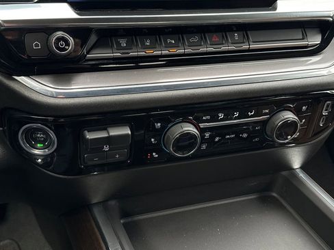 Certified 2024 Chevrolet Silverado 3500 High Country image 24