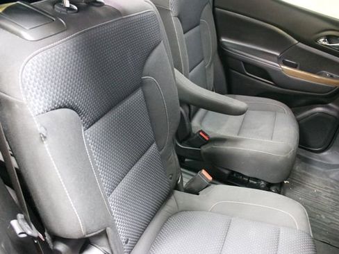 Used 2021 GMC Acadia SLE w/ Driver Convenience Package AWD/4WD image 9