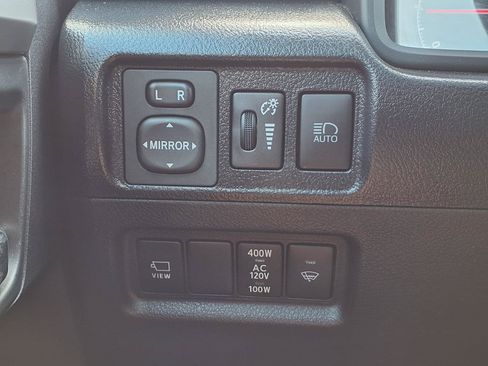 Used 2023 Toyota 4Runner Limited AWD/4WD image 15