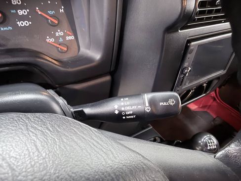 Used 2005 Jeep Wrangler Unlimited AWD/4WD image 37