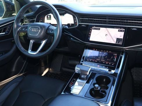Used 2024 Audi Q8 Prestige w/ Prestige Package AWD/4WD image 11
