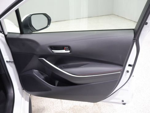 Used 2024 Toyota Corolla SE w/ Convenience Package image 29