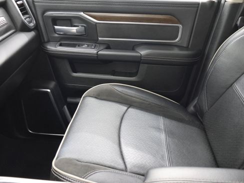 Used 2023 RAM 2500 Laramie AWD/4WD image 14