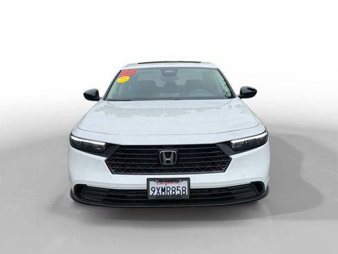 Certified 2025 Honda Accord SE image 8