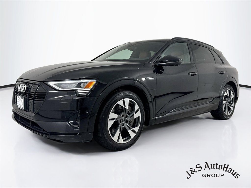 Used 2022 Audi e-tron Premium AWD/4WD image 3