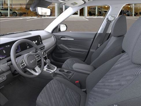 New 2026 Kia Seltos LX image 17