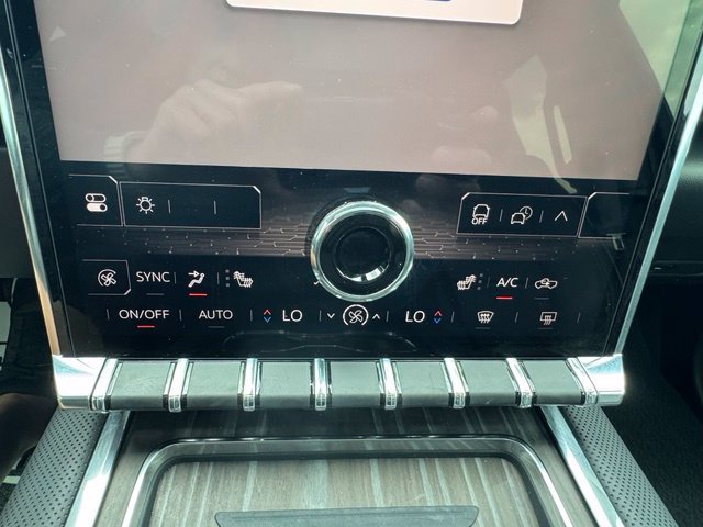 Certified 2025 GMC Sierra EV Denali AWD/4WD image 35