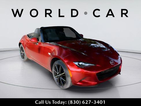 Used 2025 MAZDA MX-5 Miata Grand Touring RWD image 10