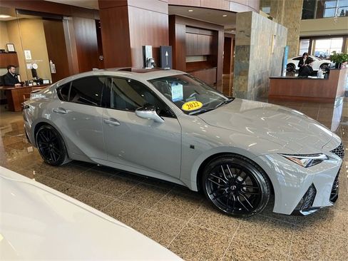 Used 2022 Lexus IS 500 image 2