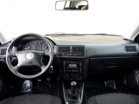 Used 2005 Volkswagen Golf GL image 56