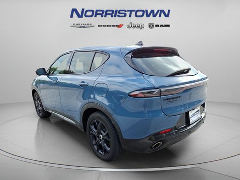 Used 2024 Dodge Hornet R/T Plus w/ R/T Blacktop Package AWD/4WD image 4