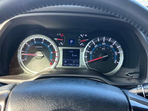 Used 2017 Toyota 4Runner TRD Off-Road Premium AWD/4WD image 24