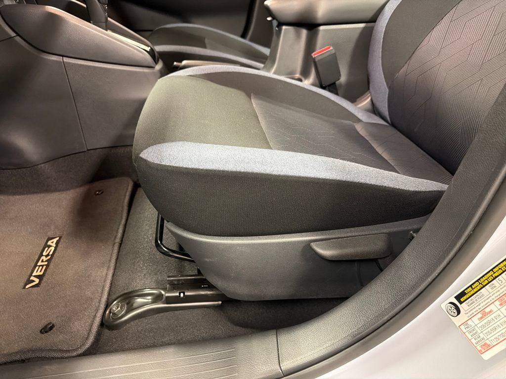 Used 2025 Nissan Versa SV w/ Trunk Package FWD image 22