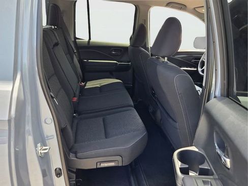 Used 2024 Honda Ridgeline Sport image 17