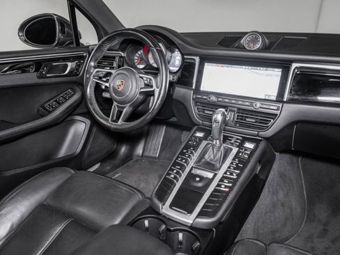 Used 2021 Porsche Macan S image 29