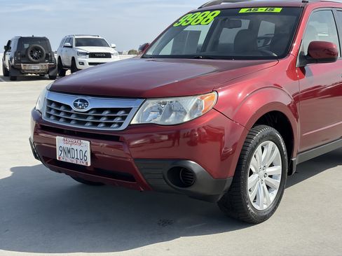 Used 2012 Subaru Forester 2.5X Premium w/ All-Weather Pkg AWD/4WD image 7