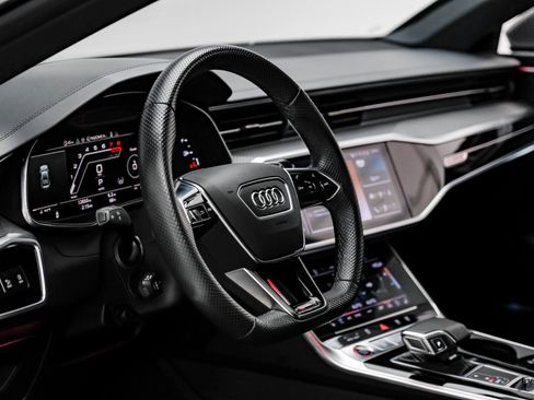 Used 2024 Audi RS 7 Performance w/ Executive Package image 40