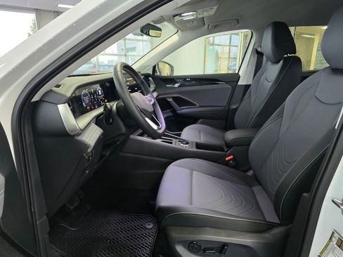 New 2026 Volkswagen Tiguan SE image 20