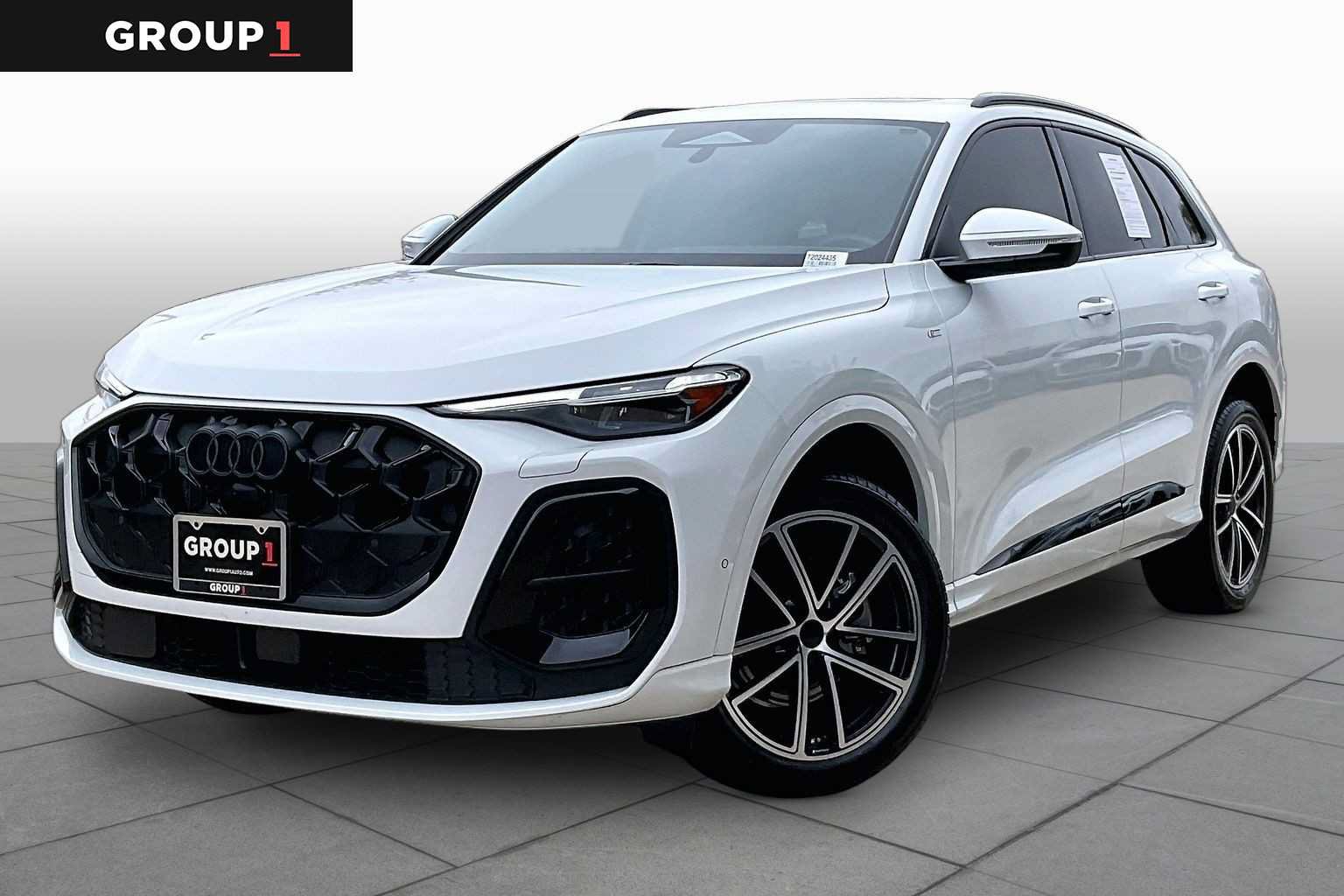 Used 2026 Audi Q5 Premium Plus w/ Premium Plus AWD/4WD image 1