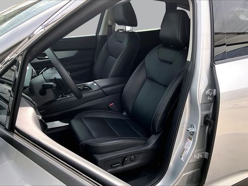 Used 2025 Nissan Murano SL AWD/4WD image 8