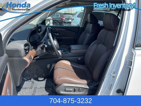 Used 2024 Honda Pilot Elite image 21