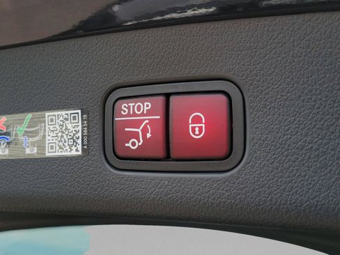 Certified 2026 Mercedes-Benz GLC 300 4MATIC image 6