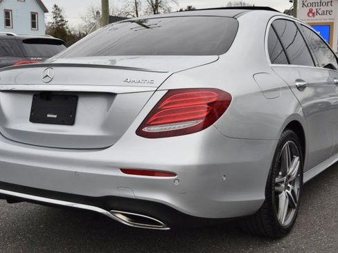 Used 2019 Mercedes-Benz E 300 4MATIC w/ Premium 1 Package image 11
