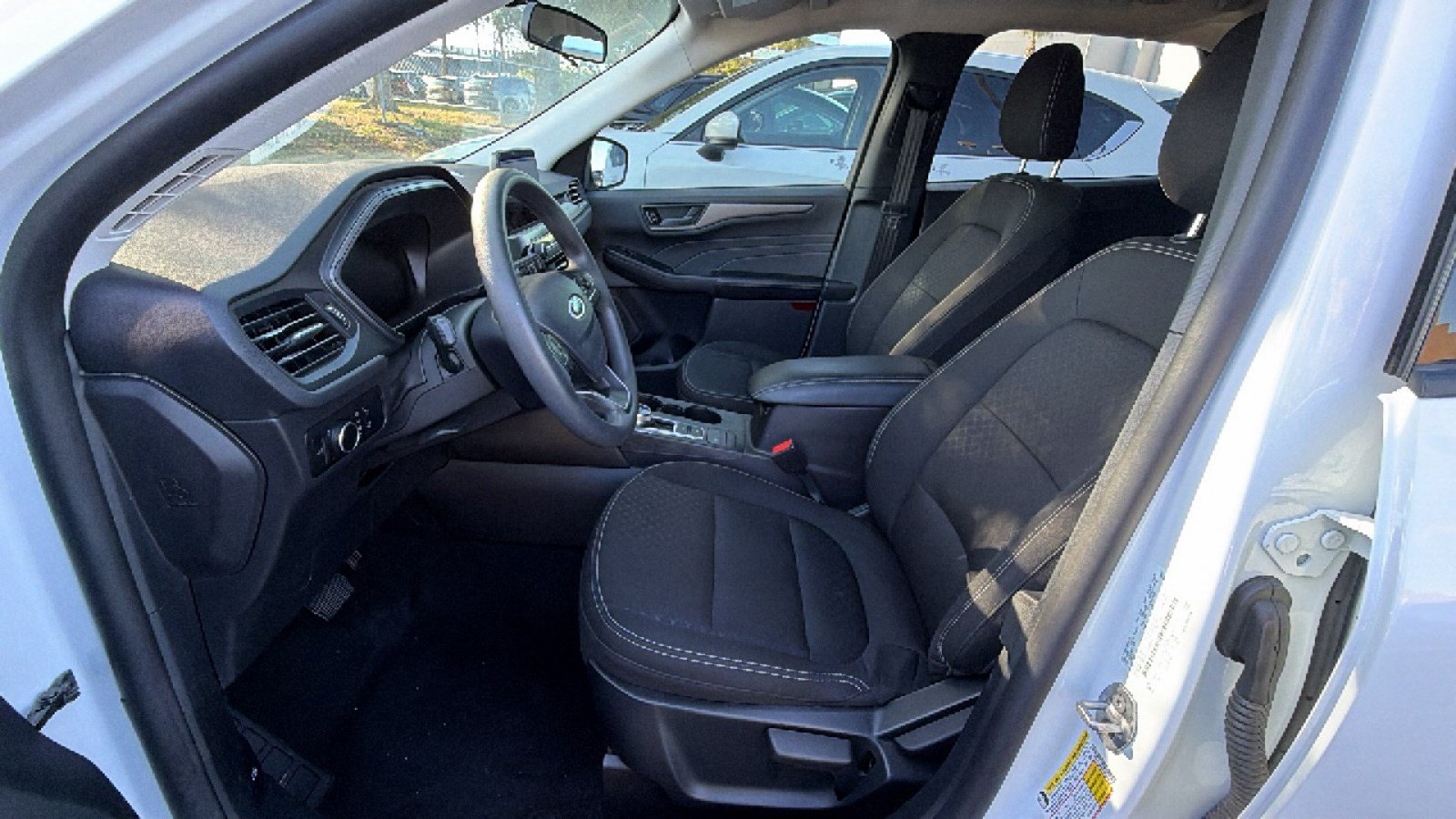 Used 2025 Ford Escape Active FWD image 17
