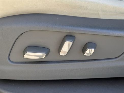 Used 2021 Cadillac XT5 Premium Luxury image 21