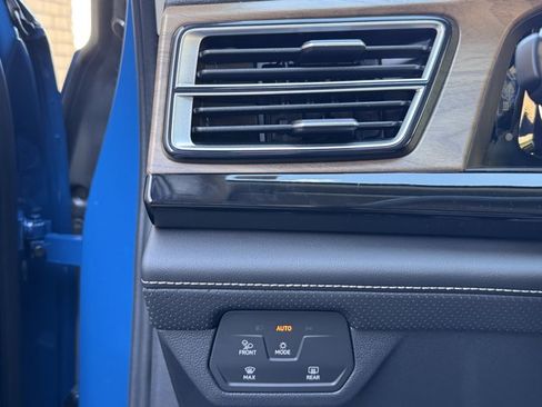 New 2026 Volkswagen Atlas SE image 11