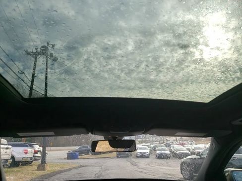 Used 2019 Mercedes-Benz C 300 4MATIC Sedan image 15