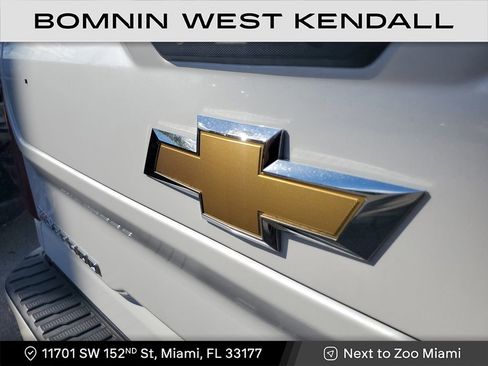 Used 2022 Chevrolet Silverado 3500 High Country w/ Technology Package image 10