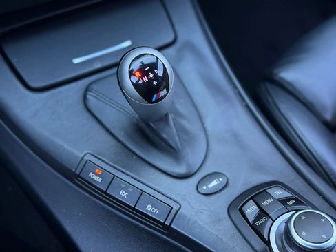 Used 2013 BMW M3 Coupe w/ Premium Pkg image 21