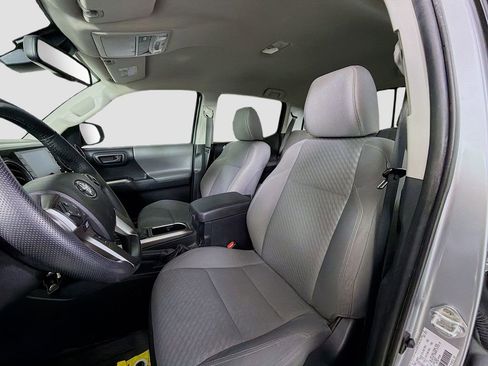 Used 2022 Toyota Tacoma SR5 image 13