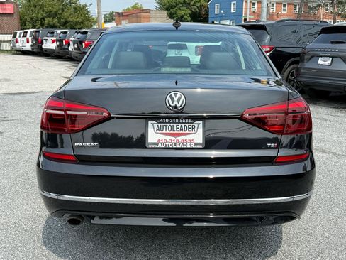 Used 2017 Volkswagen Passat 1.8T R-Line FWD image 6