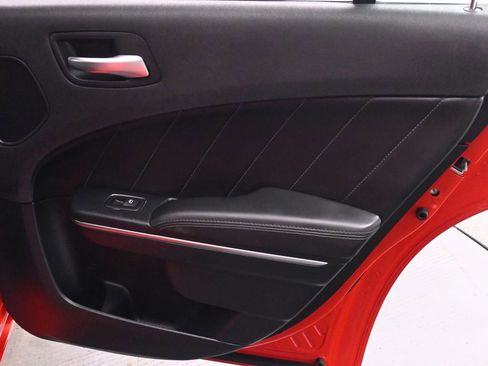 Used 2016 Dodge Charger R/T image 17