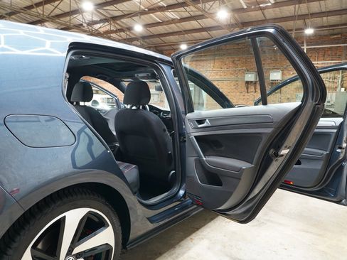 Used 2018 Volkswagen GTI SE FWD image 47