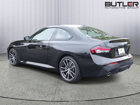 Used 2024 BMW 230i xDrive Coupe w/ Convenience Package AWD/4WD image 5