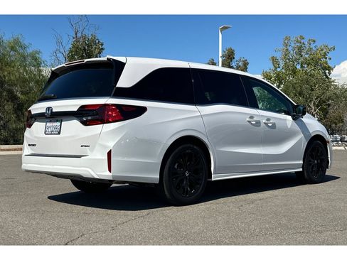 Used 2026 Honda Odyssey Sport-L image 6