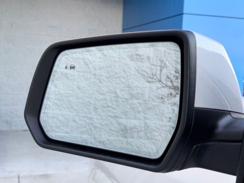 Used 2023 GMC Acadia Denali w/ Denali Ultimate Package image 33