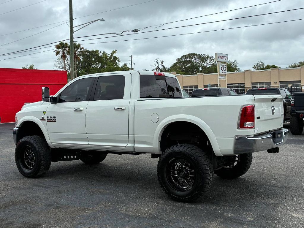 Used 2018 RAM 2500 Laramie w/ Convenience Group AWD/4WD image 3