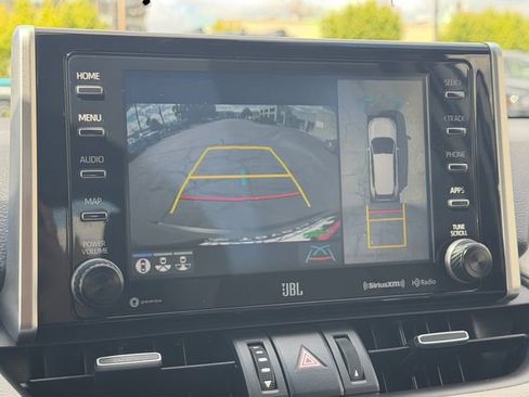 Used 2019 Toyota RAV4 Limited image 22