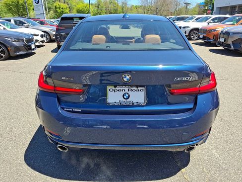 Used 2023 BMW 330i xDrive Sedan w/ Premium Package AWD/4WD image 6