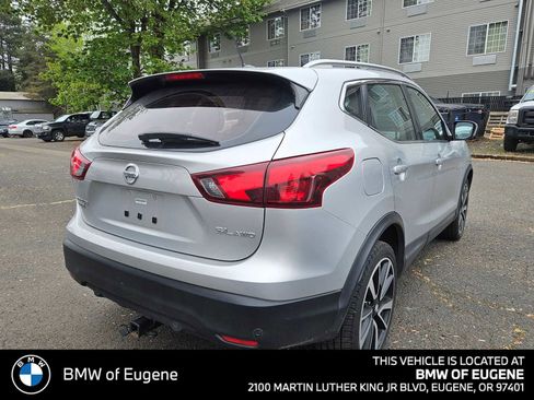 Used 2019 Nissan Rogue Sport SL AWD/4WD image 3