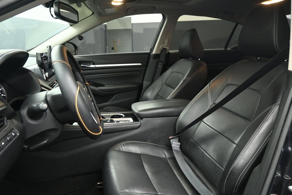 Used 2020 Nissan Altima 2.5 SL FWD image 15