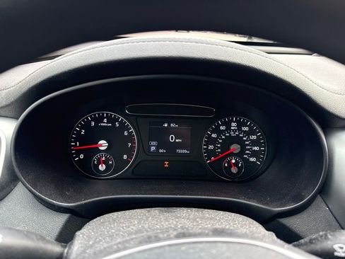 Used 2020 Kia Sorento LX AWD/4WD image 7